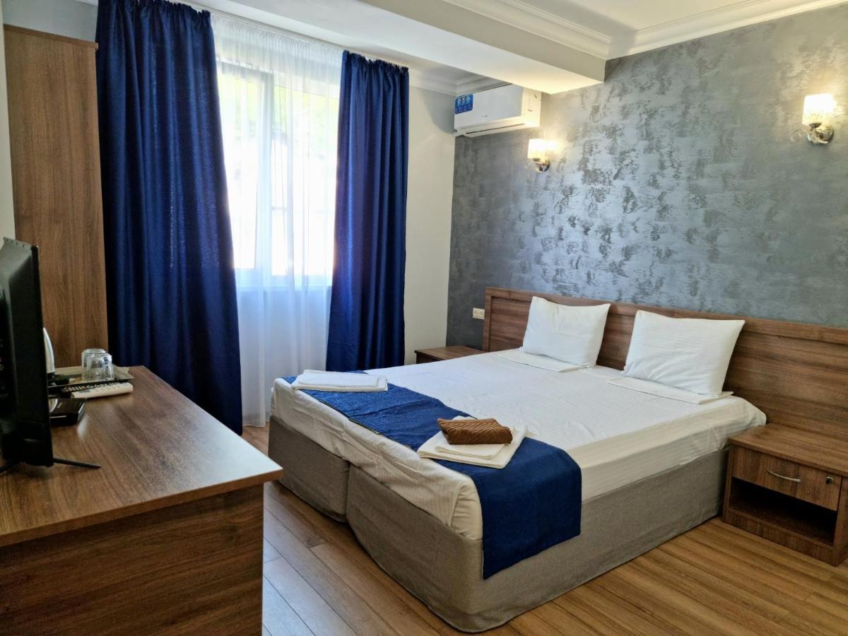 Nobi Guest House Gagra Exteriör bild