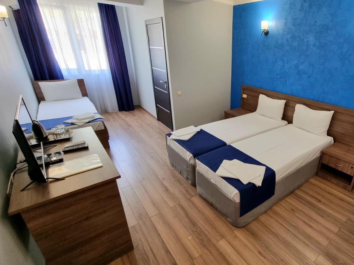 Nobi Guest House Gagra Exteriör bild