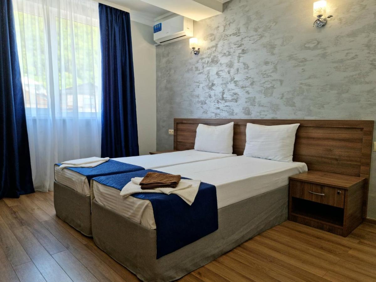 Nobi Guest House Gagra Exteriör bild