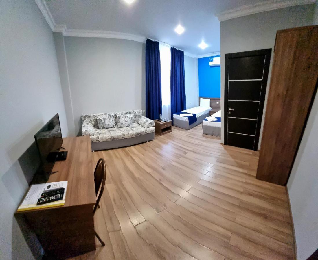 Nobi Guest House Gagra Exteriör bild